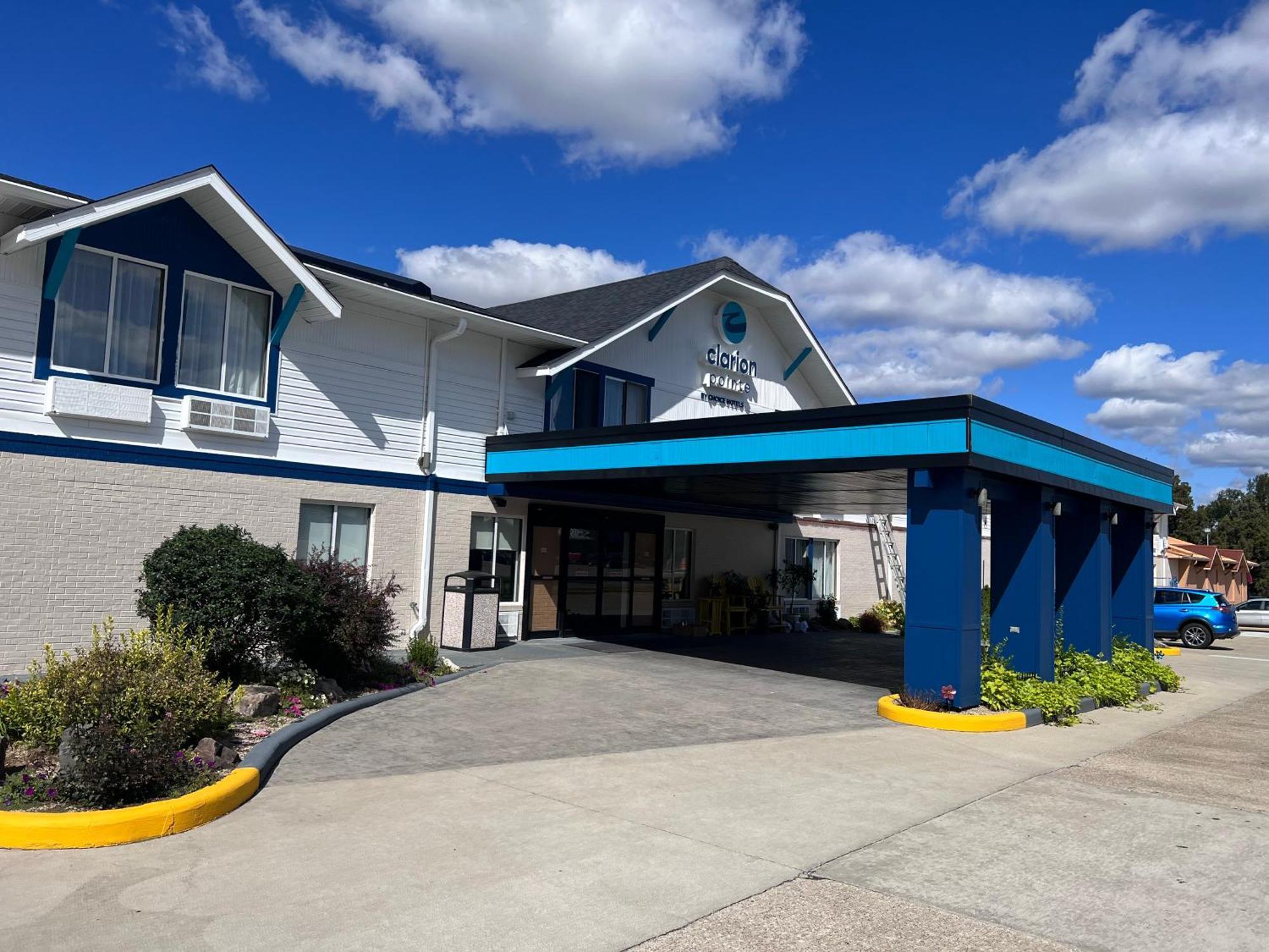 Hotel Clarion Pointe Jasper Exterior foto